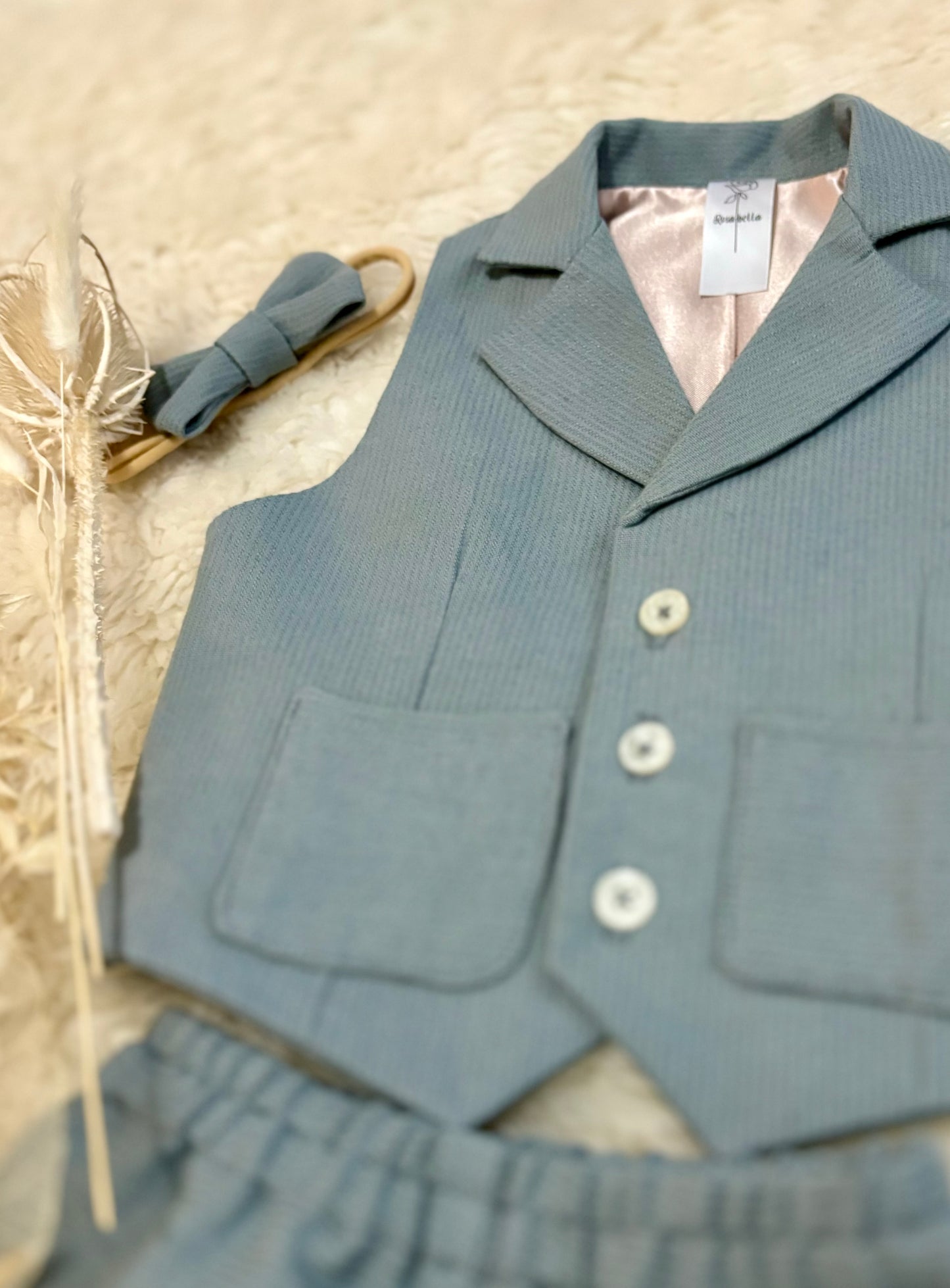Isaiah Linen Vest